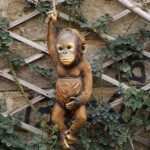 Monkey Chimp Hanging Rope Garden Ornament Outdoor Statue Sculpture Resin Decor - Image 7