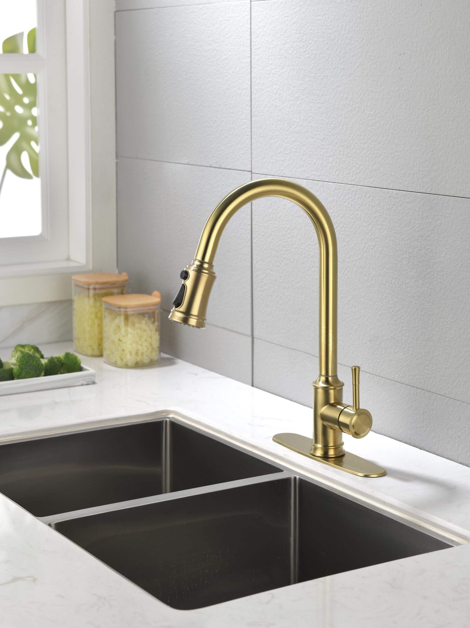 d0102h2bwdu.jpg Touch Kitchen Faucet with Pull Down Sprayer - Image 1