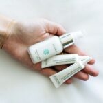 Olura Customizable Treatment Serum with Brightening and Hydrating Boosters - Image 4