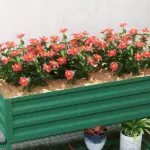 Outsunny 40" x 20" x 10" Raised Garden Bed for Flowers and Vegetables, Metal Raised Flower Beds with Legs, 37 gallons, Green - Image 8