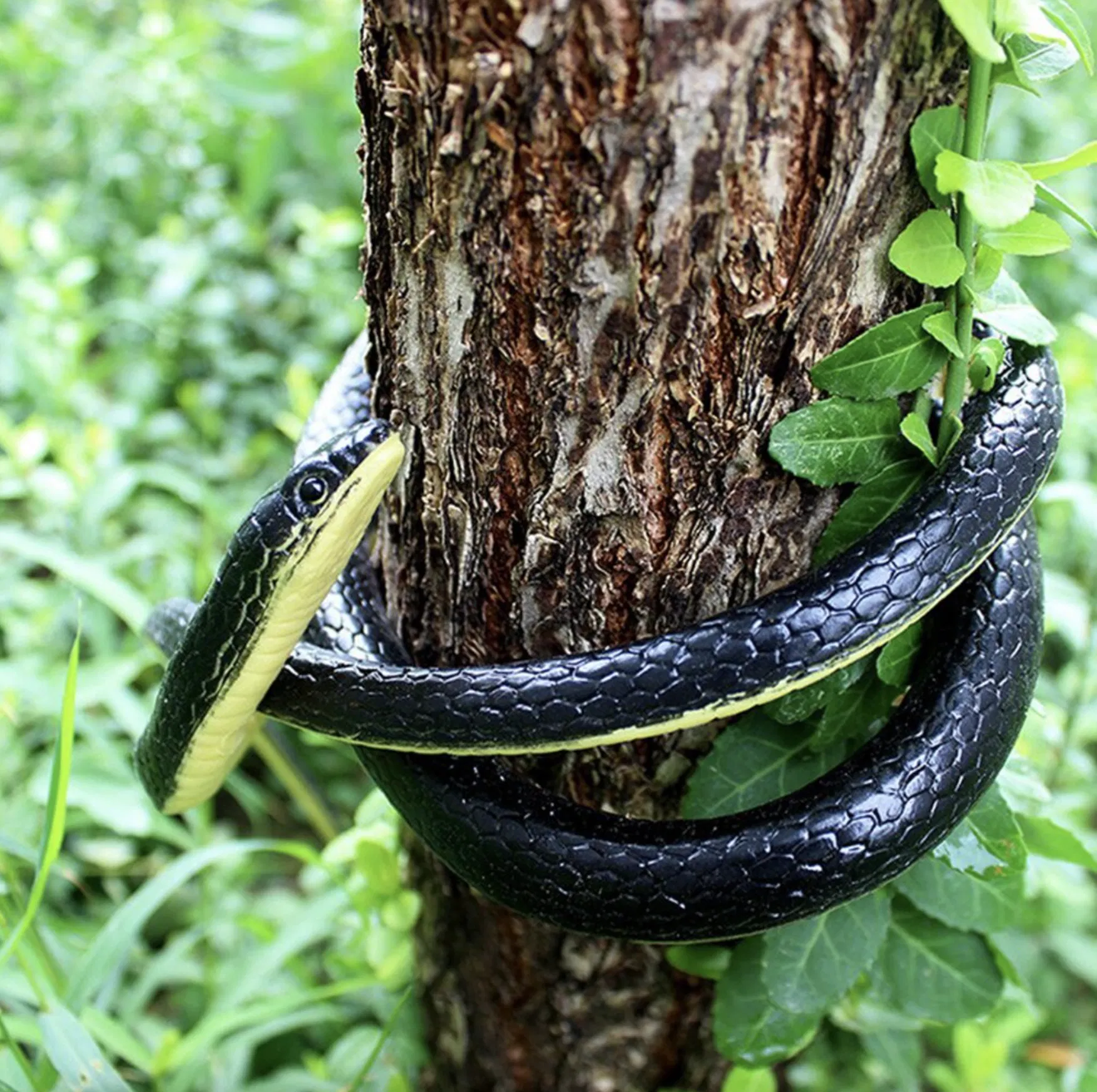 52 Inch Realistic Rubber Snake Prank and Garden Decoration