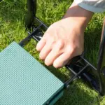 Outsunny Green Garden Kneeler and Seat Bench - Padded, Foldable Stool with Gardening Knee Pads for Comfortable Planting - Image 8