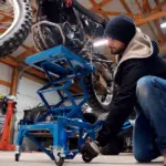 300 lb Hydraulic Motorcycle Scissor Jack Lift with Foot Pedal and Wheels, Blue - Image 10