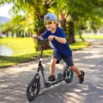 HOMCOM Kick Scooter for Kids 5-12 Years Old with Adjustable Height Handlebar, Non-slip Footplate, Big Wheels, Rear Brake, Black - Image 2