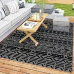 Outsunny Reversible Outdoor Rug, Waterproof Plastic Straw with Carry Bag, 6 ft x 9 ft, Black and Gray Geometric Wall - Image 10