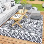 Outsunny Reversible Outdoor Rug, Waterproof Plastic Straw with Carry Bag, 6 ft x 9 ft, Blue and White Geometric - Image 10