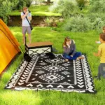 Outsunny Reversible Outdoor Rug, Waterproof Plastic Straw with Carry Bag, 8 ft x 10 ft, Black and White Rhombus Patchwork - Image 2