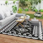Outsunny Reversible Outdoor Rug, Waterproof Plastic Straw with Carry Bag, 8 ft x 10 ft, Black and White Rhombus Patchwork - Image 10