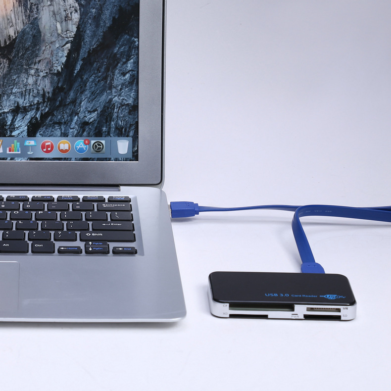USB 3.0 6 in 1 Memory Card Reader for CF SD microSD XD M2 and MS Cards